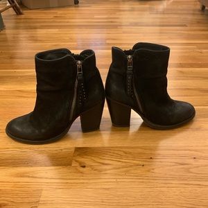 Steve Madden “Ryatt” leather booties size 8
